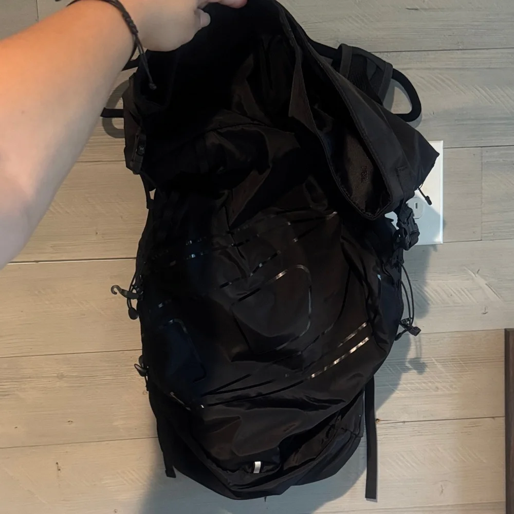 Diesel Sleek Black Men's Backpack